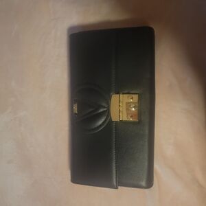 Elegant Black Leather Clutch